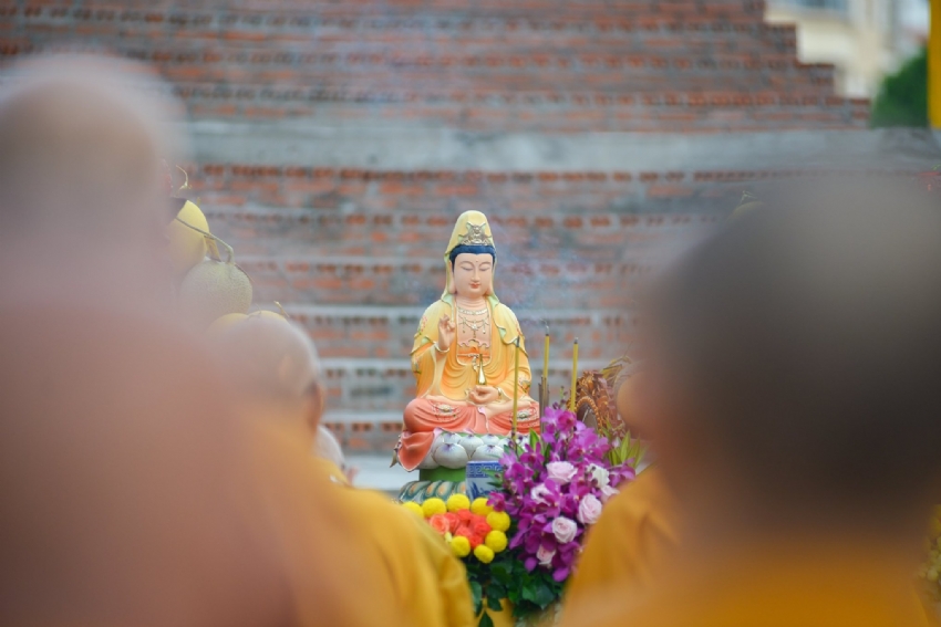 Nương theo hạnh nguyện Quán Âm