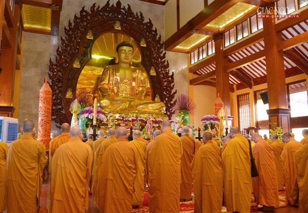 Niềm tin & lòng thành hướng về Phật Dược Sư